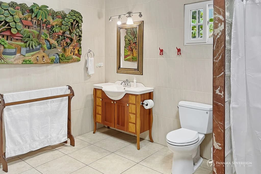 3 Bedroom House in San Carlos - photo 12