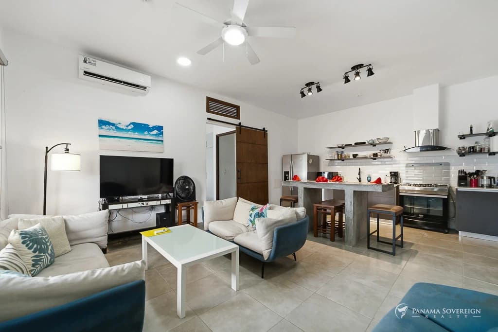 2 Bedroom House in Pedasi - photo 11