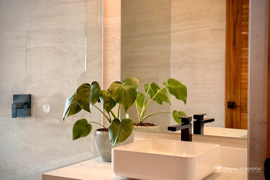 3 Bedroom House in Canas - photo 21