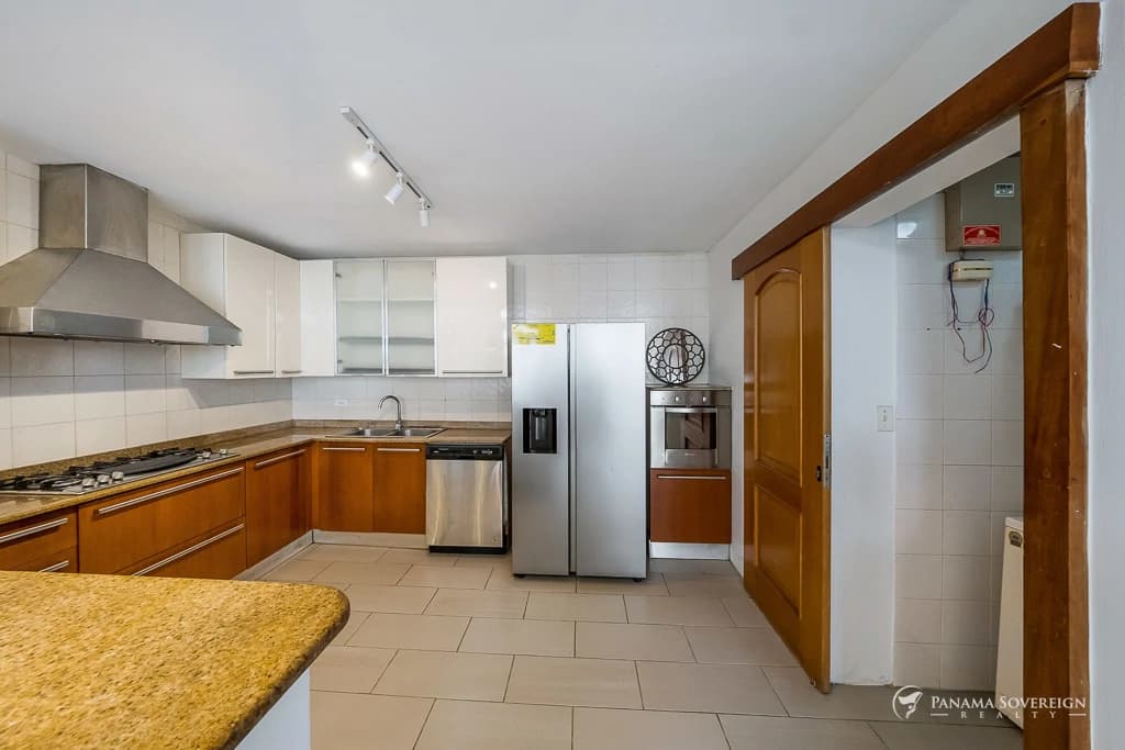2 Bedroom Condo in Casco Viejo - photo 8