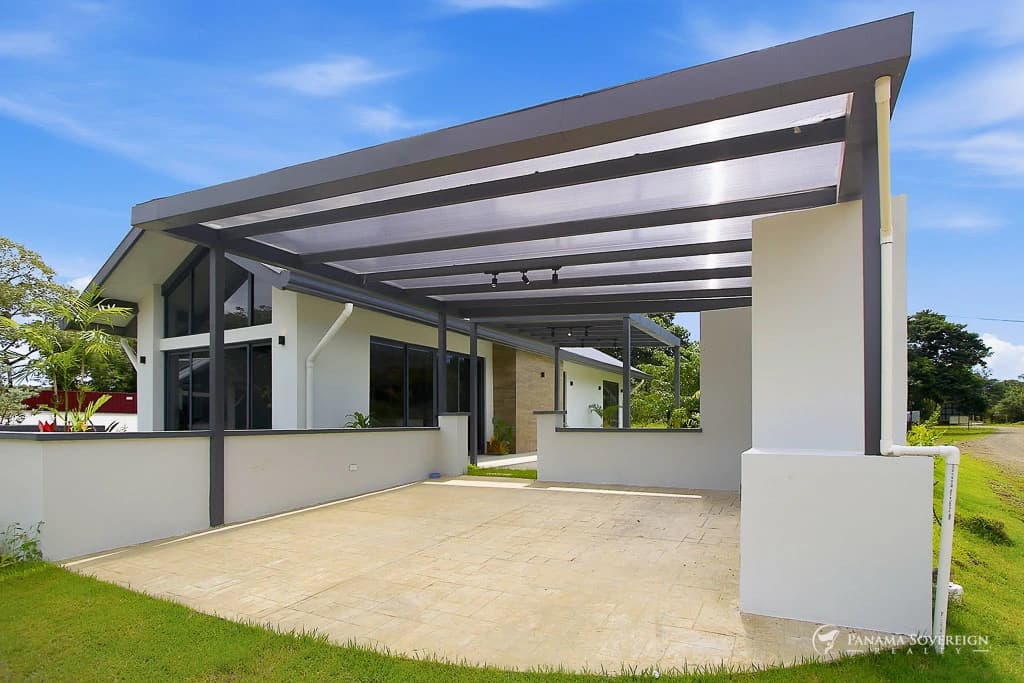 3 Bedroom House in Canas - photo 20
