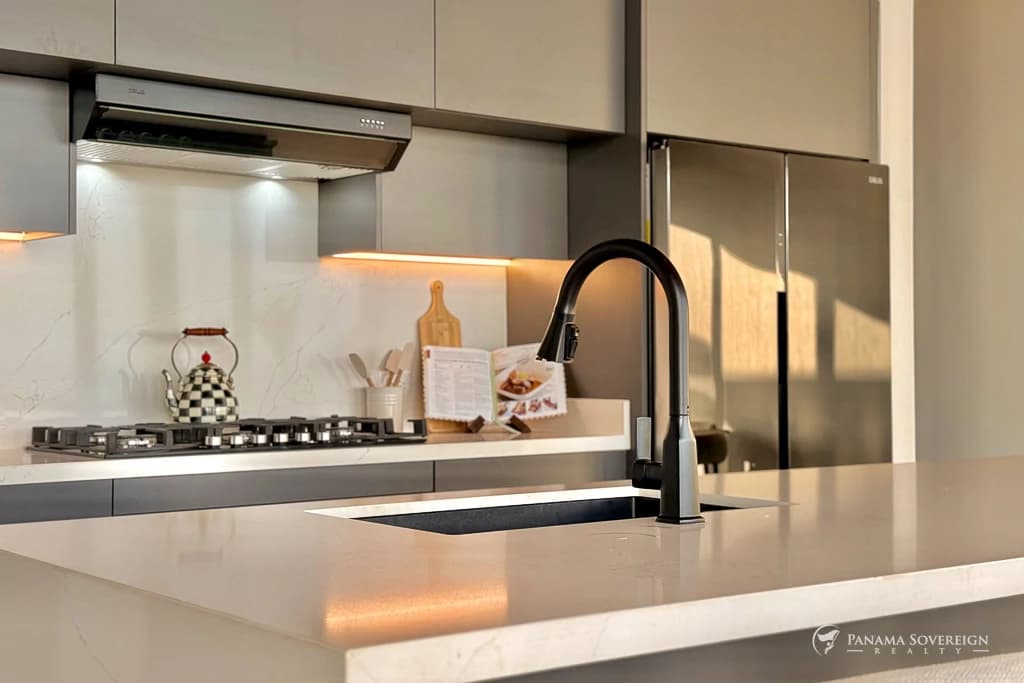 3 Bedroom House in Canas - photo 11