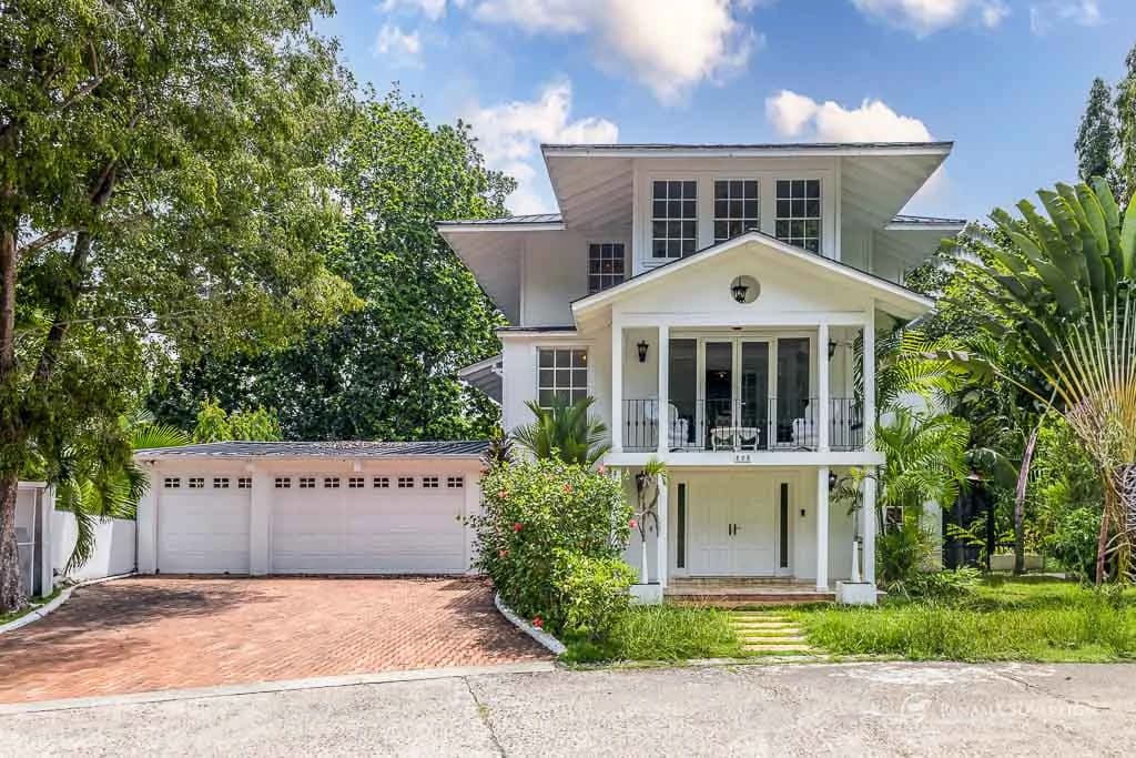 4 Bedroom House in Canal Zone - photo 2