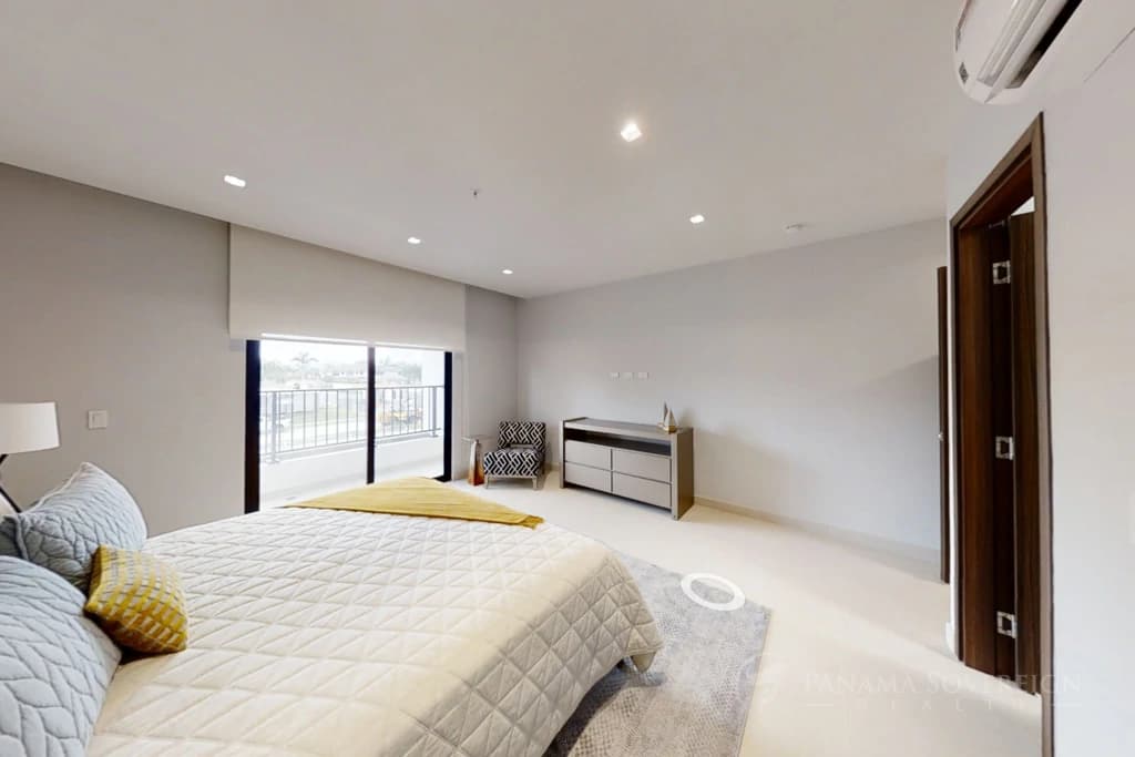 3 Bedroom Condo in Costa del Este - photo 14