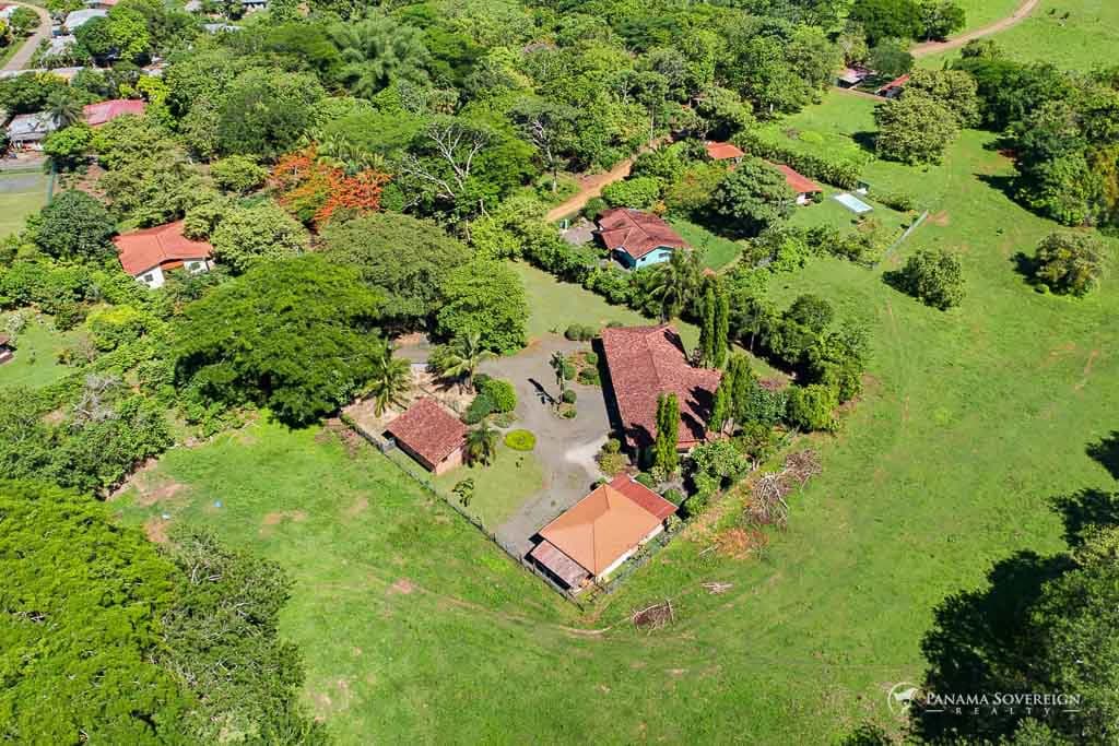 4 Bedroom House in Pedasi - photo 35