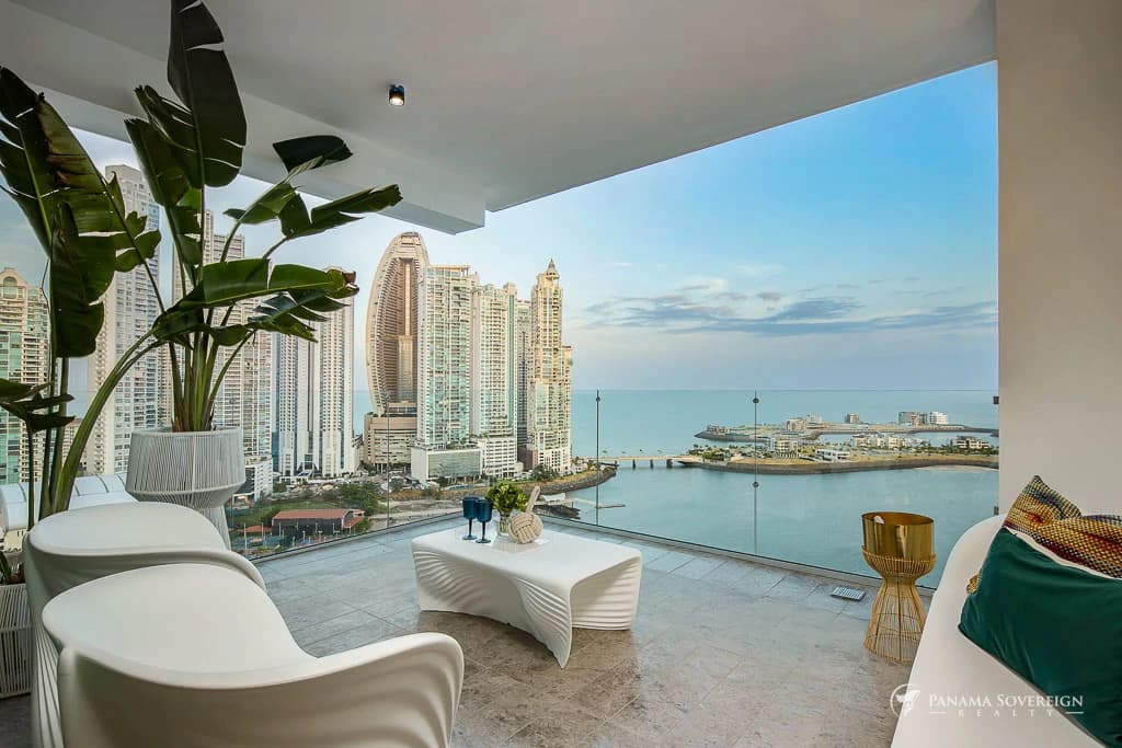 3 Bedroom Condo in Paitilla - photo 21