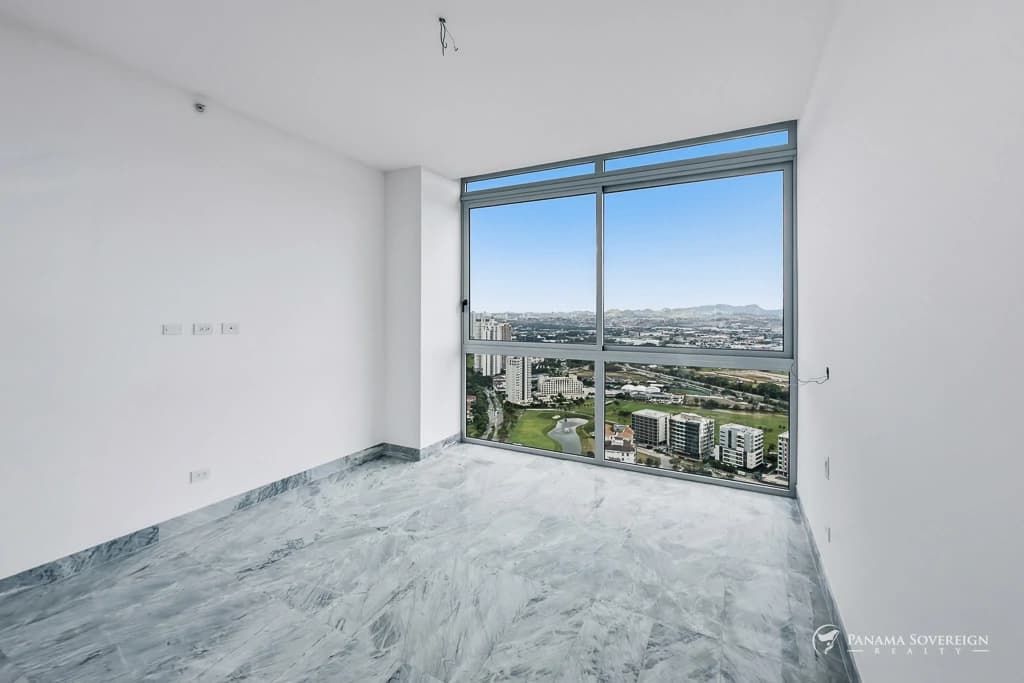 4 Bedroom Condo in Santa Maria - photo 19