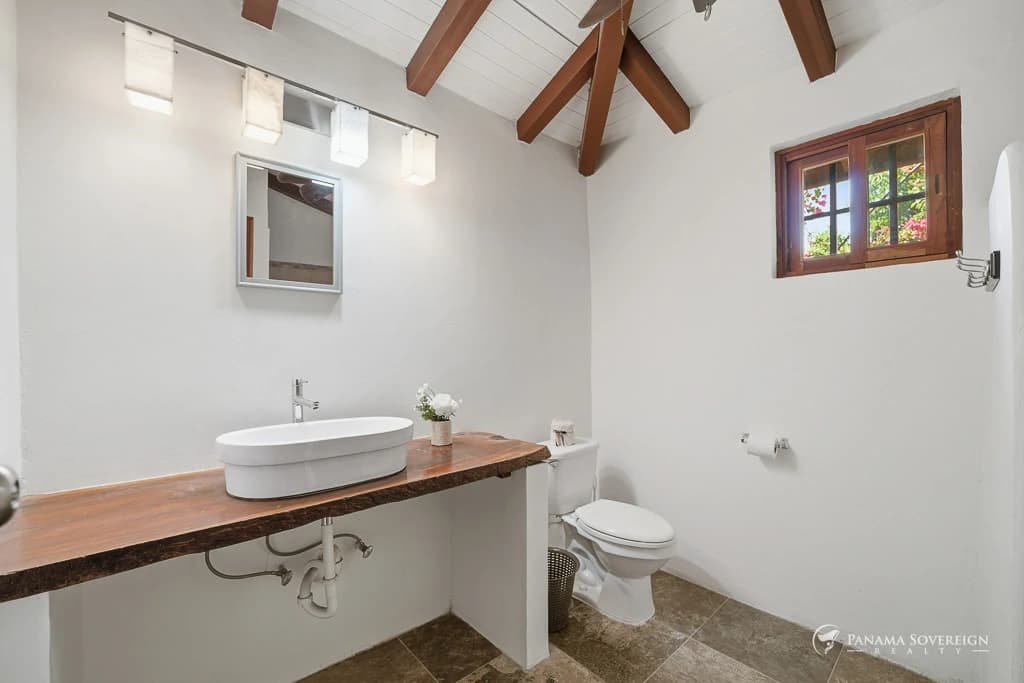 3 Bedroom House in Los Destiladeros - photo 18