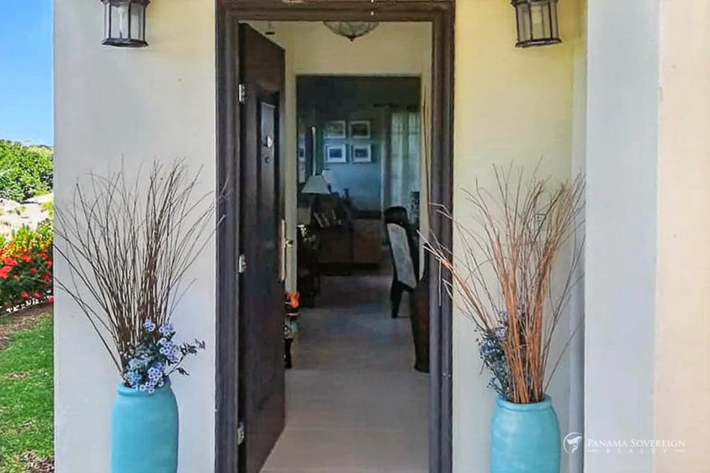 4 Bedroom House in San Carlos - photo 4