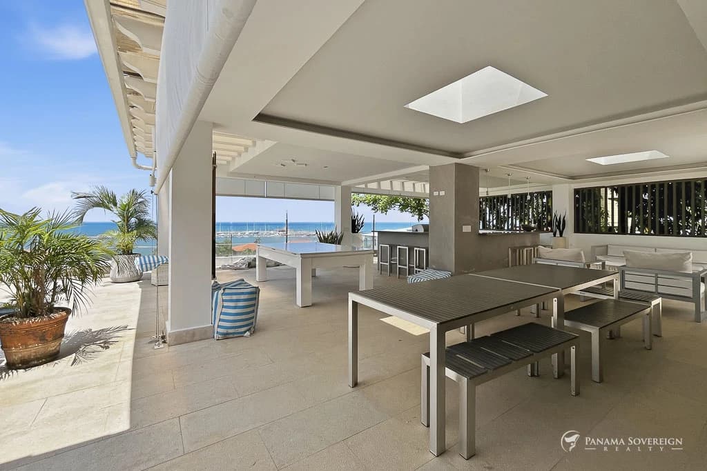 5 Bedroom House in San Carlos - photo 41