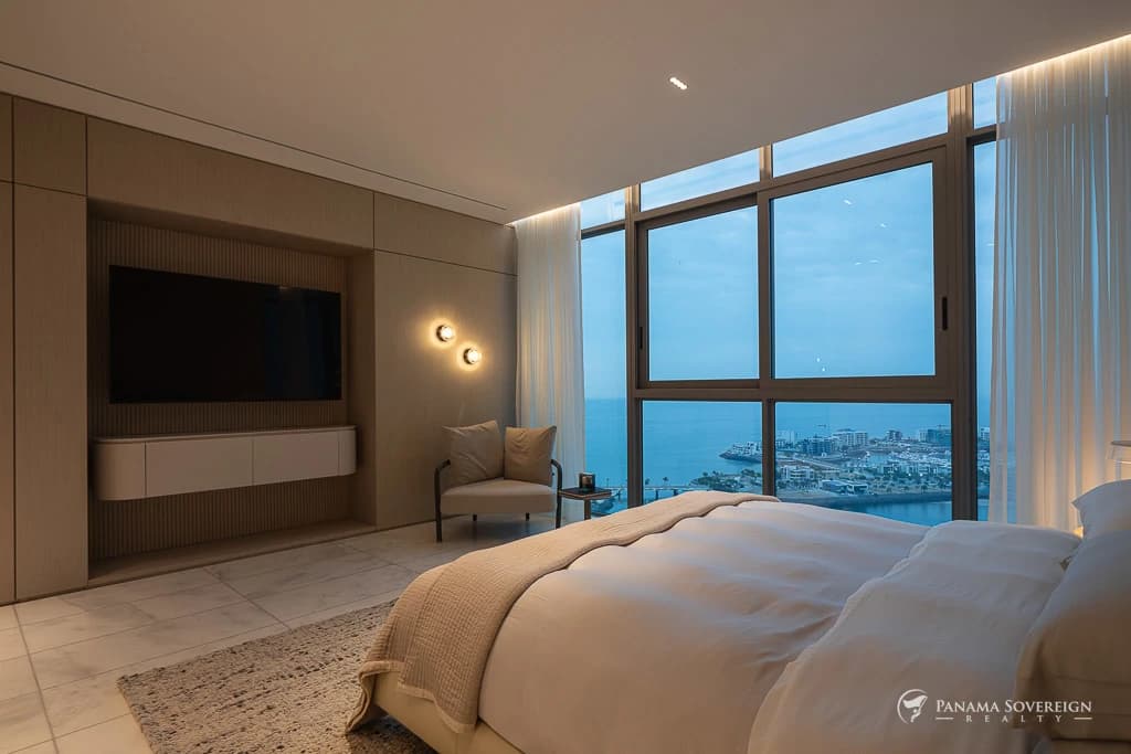 3 Bedroom Condo in Paitilla - photo 18