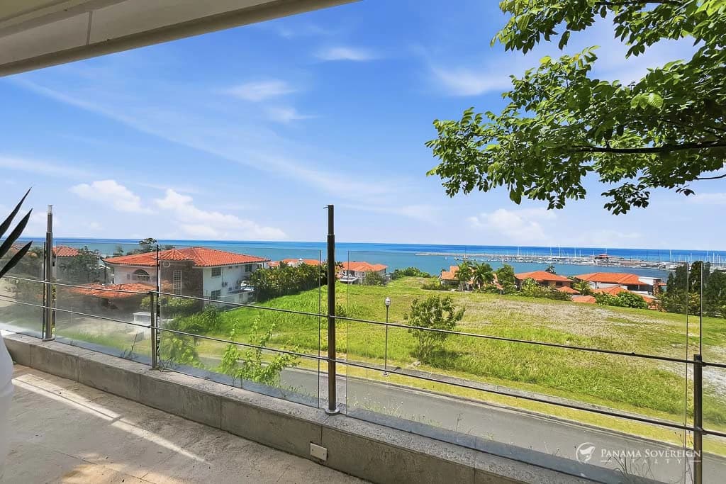 5 Bedroom House in San Carlos - photo 36