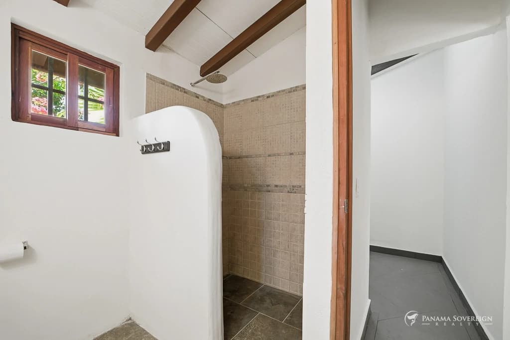 3 Bedroom House in Los Destiladeros - photo 21