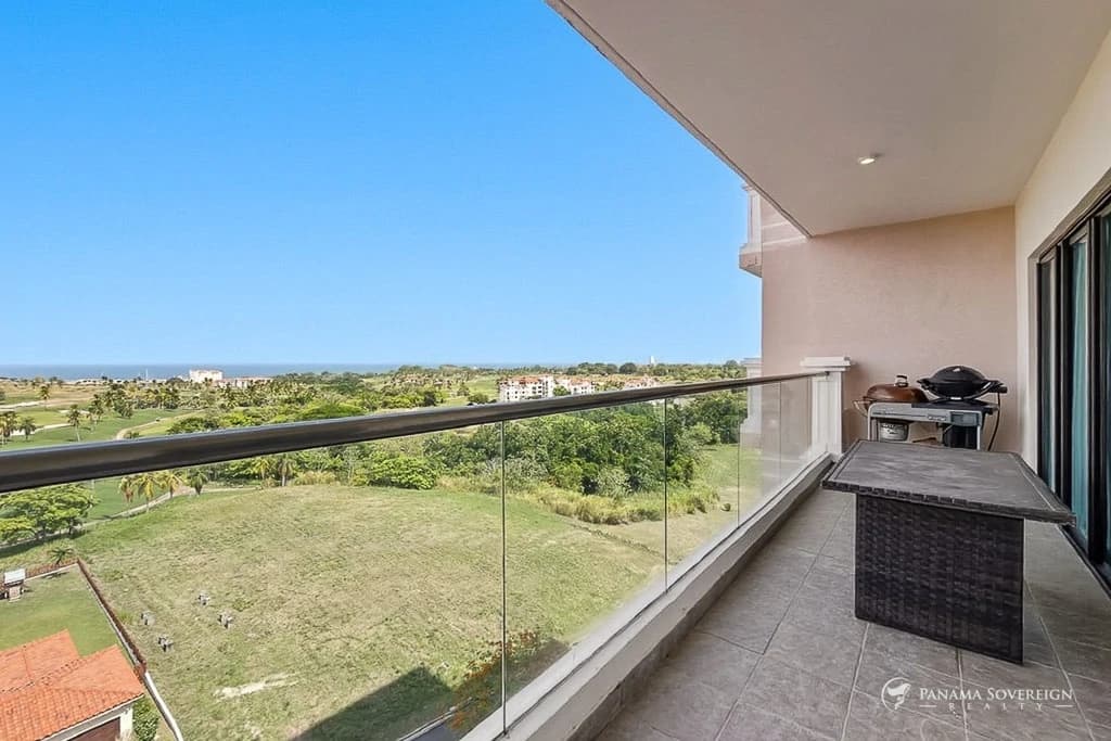 5 Bedroom Condo in San Carlos - photo 28