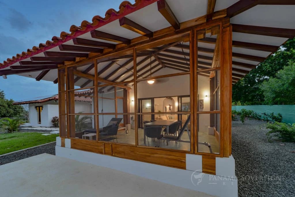 3 Bedroom House in Pedasi - photo 9