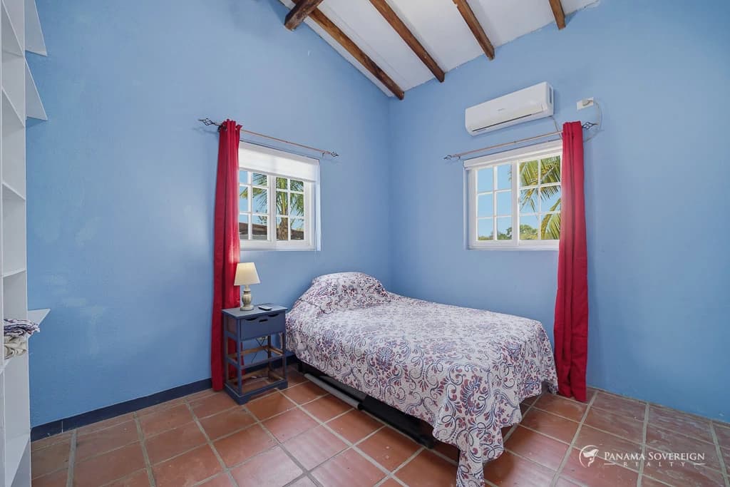 3 Bedroom House in Pedasi - photo 11