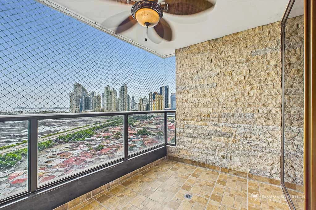 3 Bedroom Condo in San Francisco - photo 17
