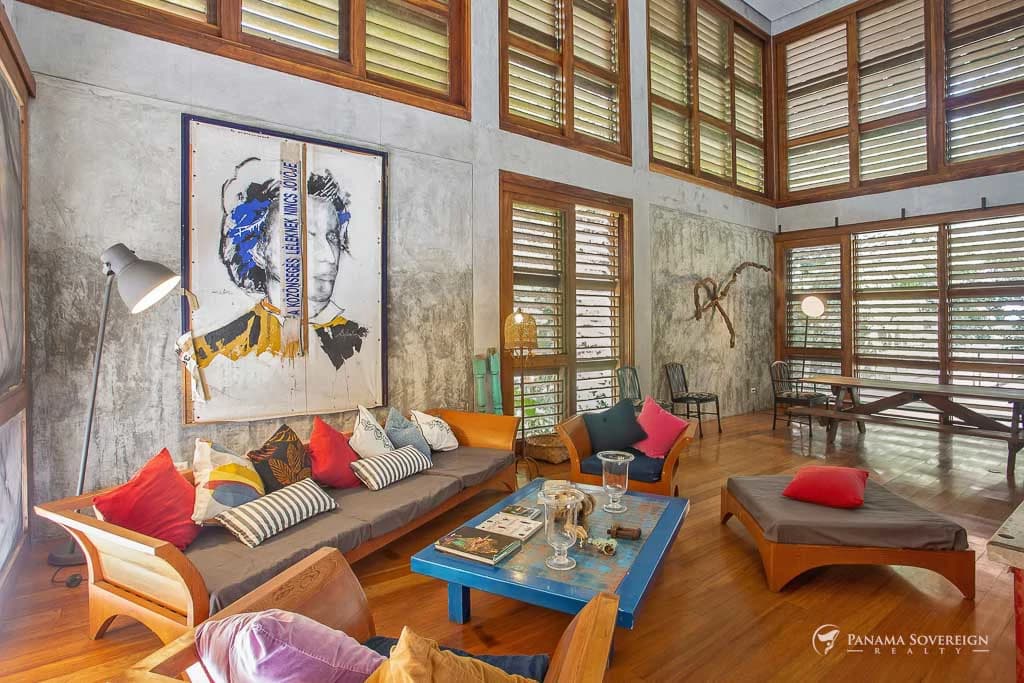 4 Bedroom House in Canal Zone - photo 11