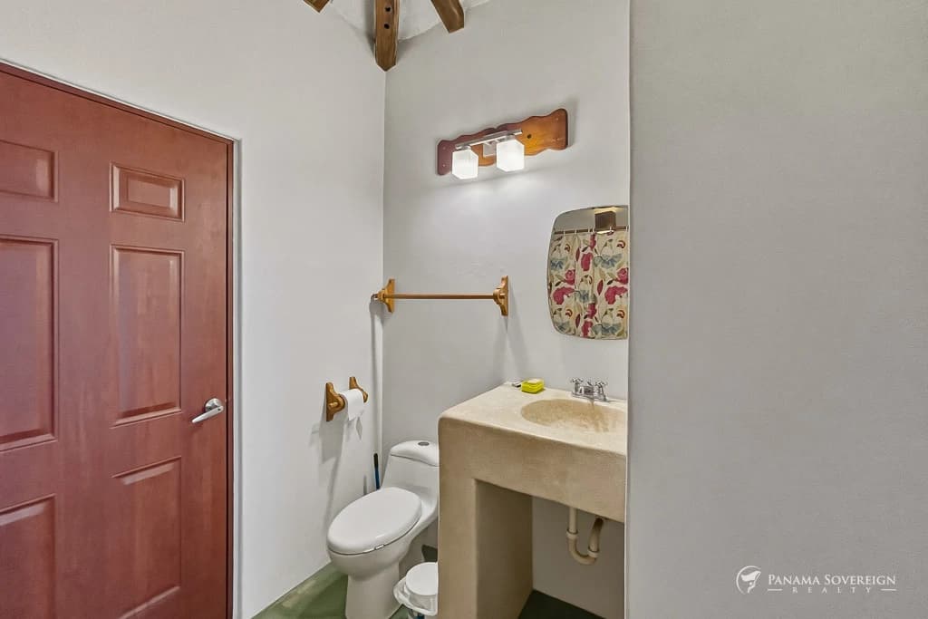 2 Bedroom House in Cambutal - photo 15