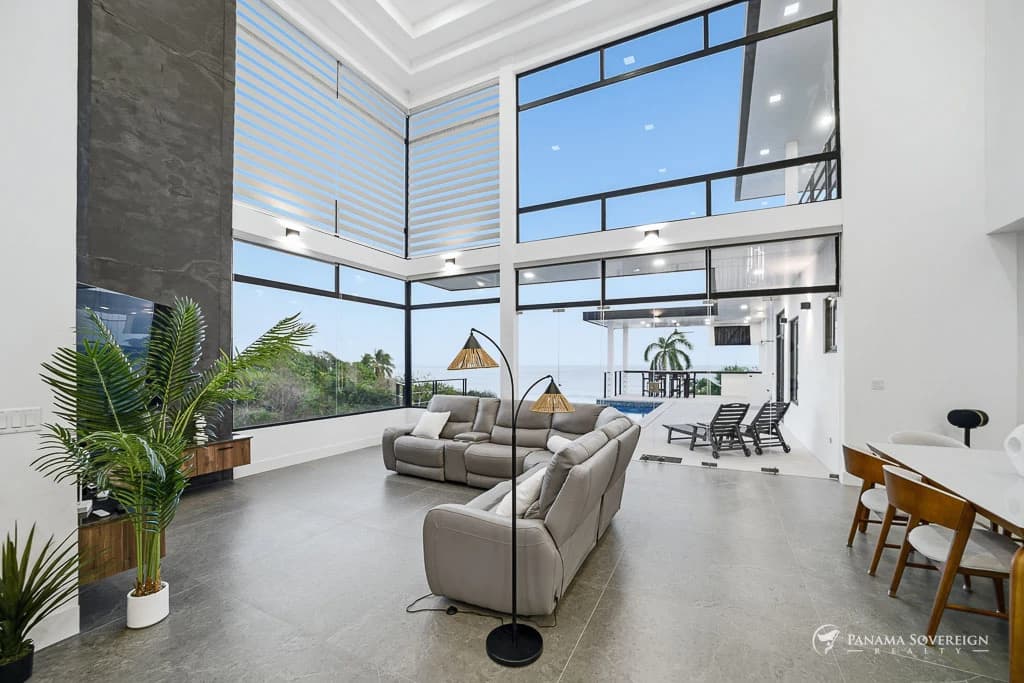 3 Bedroom House in Los Destiladeros - photo 45
