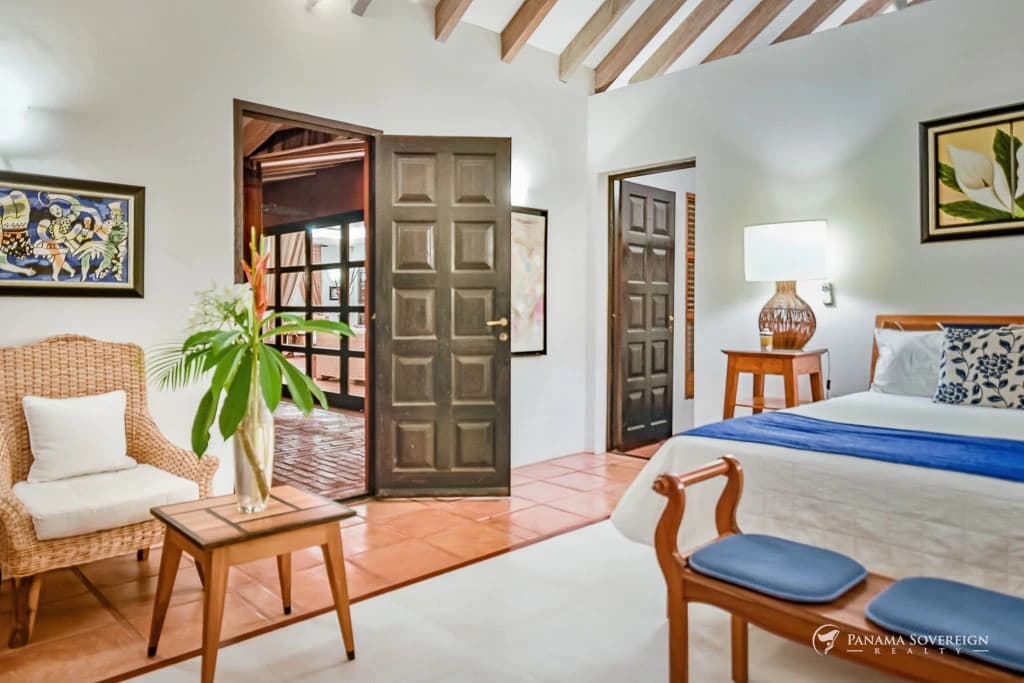 7 Bedroom House in Los Destiladeros - photo 18