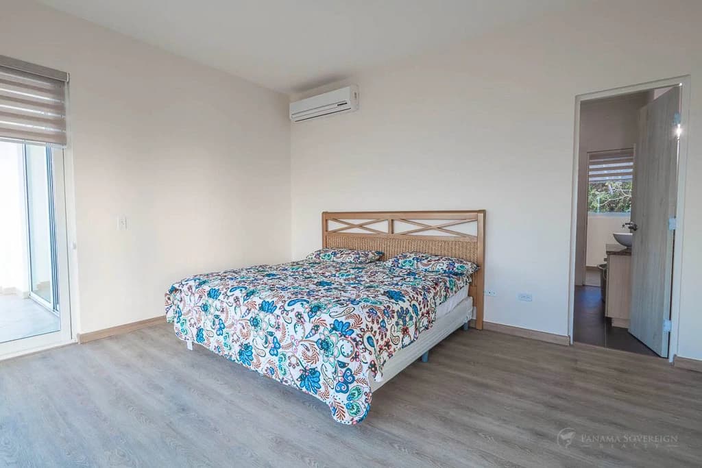 3 Bedroom Condo in Amador Causeway - photo 10