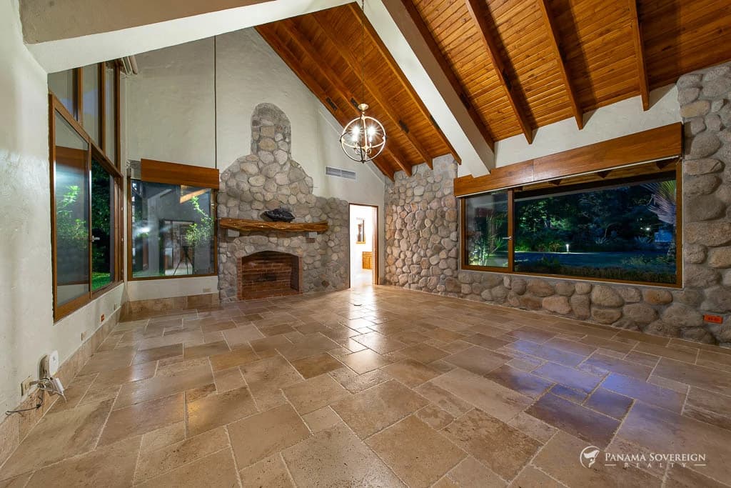 5 Bedroom House in El Valle de Anton - photo 41