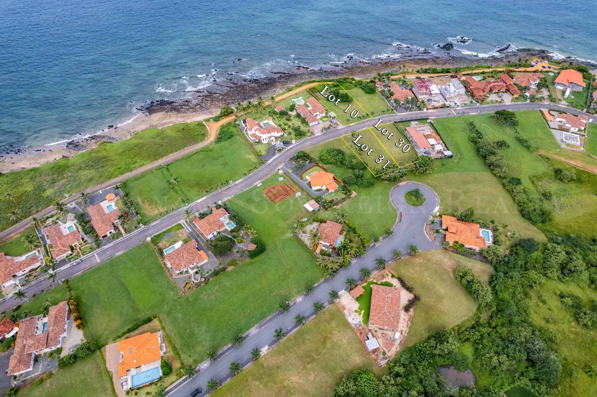 Land in Pedasi - photo 1