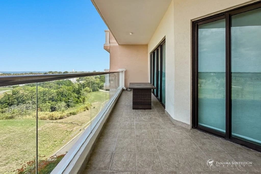 5 Bedroom Condo in San Carlos - photo 3