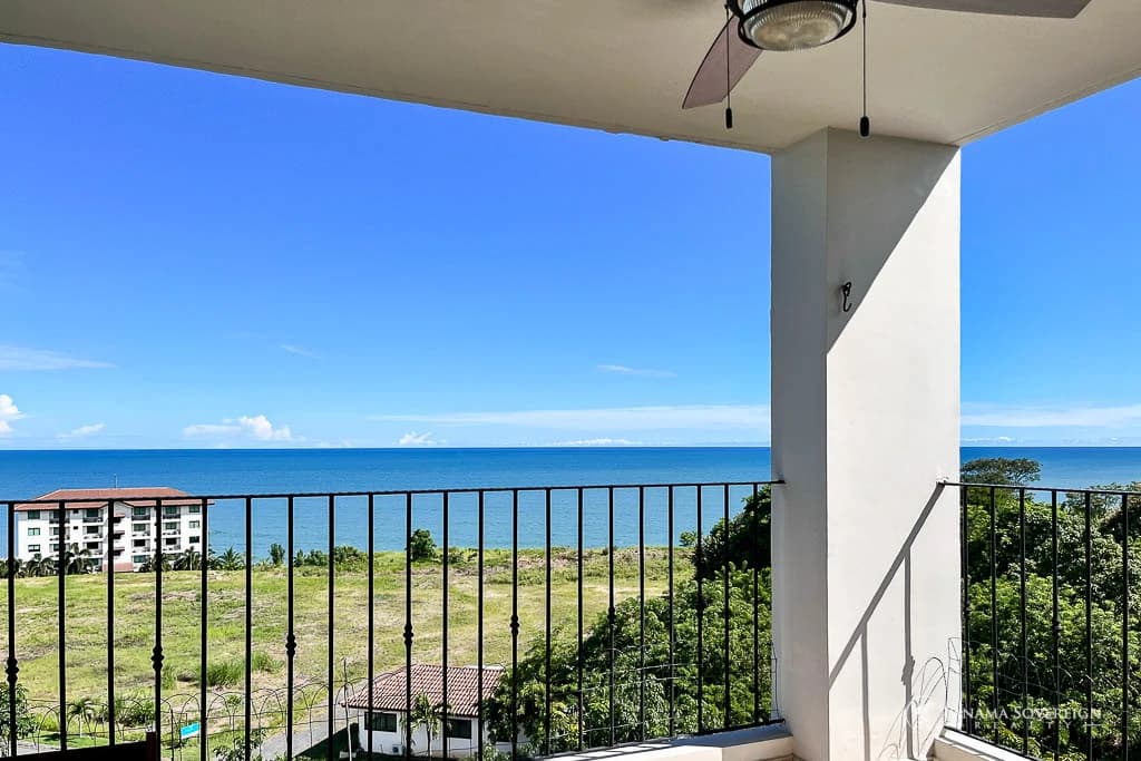2 Bedroom Condo in San Carlos - photo 1