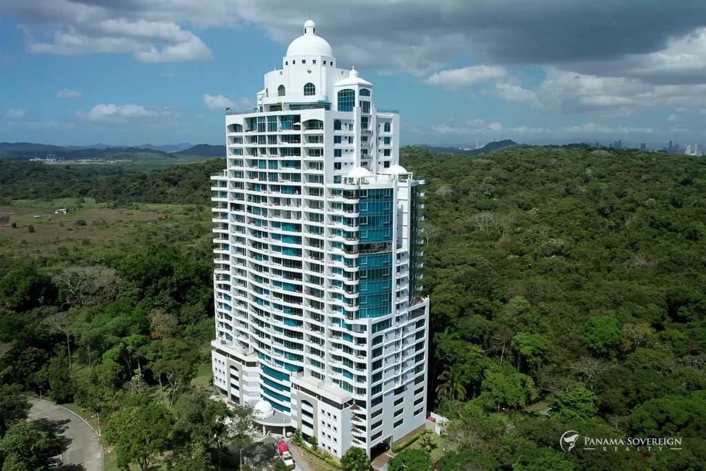 2 Bedroom Condo in Playa Bonita - photo 24