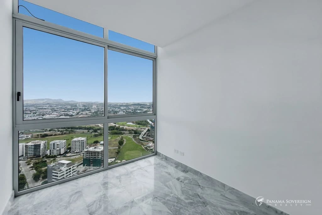 4 Bedroom Condo in Santa Maria - photo 16