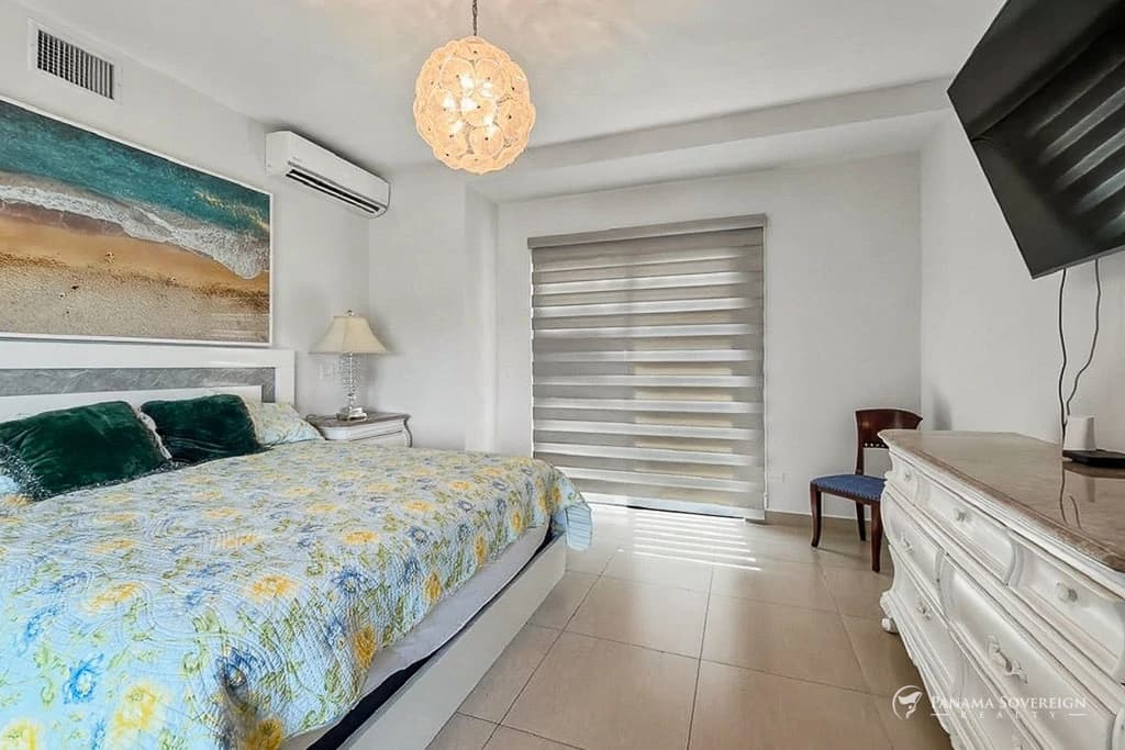 5 Bedroom Condo in San Carlos - photo 44