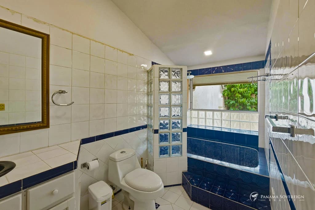 2 Bedroom House in Casco Viejo - photo 28