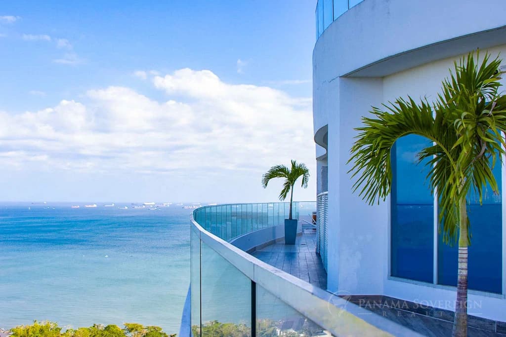 1 Bedroom Condo in Playa Bonita - photo 2