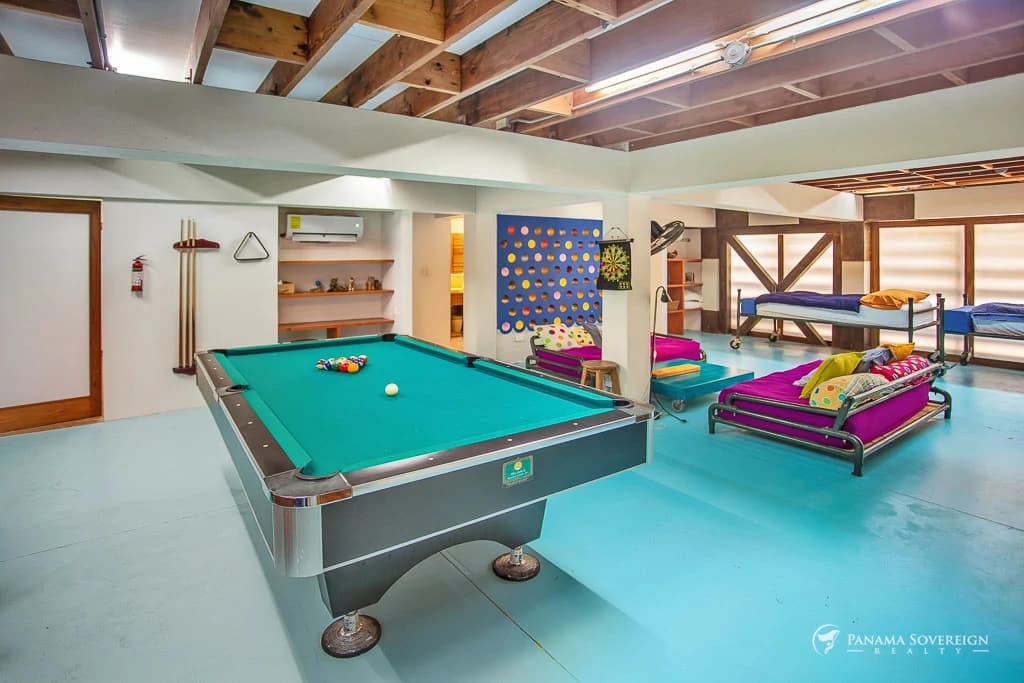 4 Bedroom House in Canal Zone - photo 30