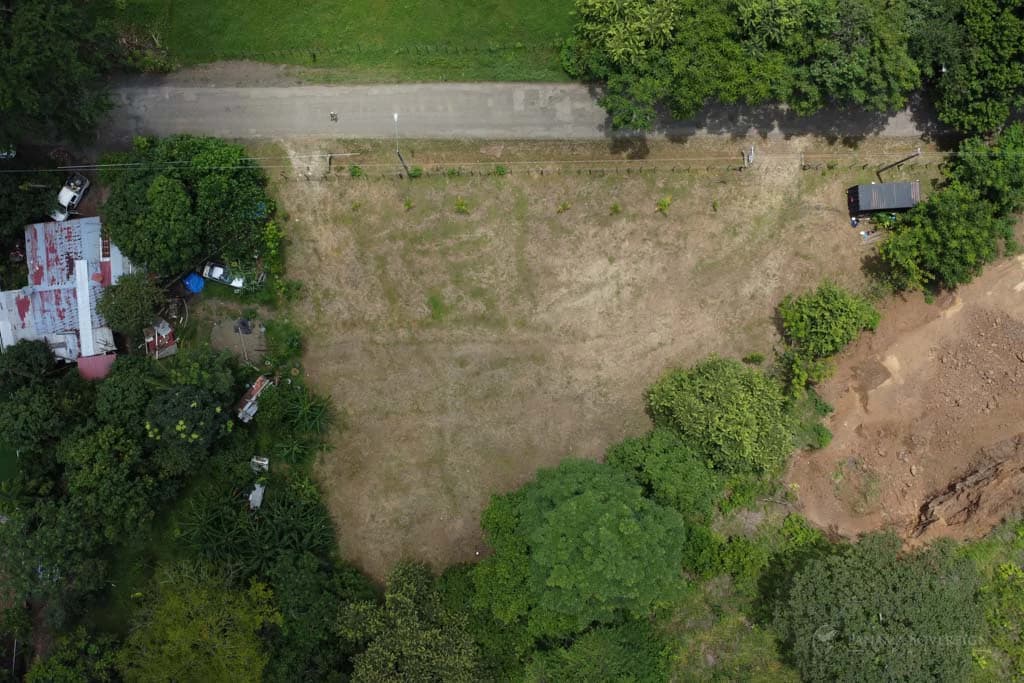 Land in Cambutal - photo 1