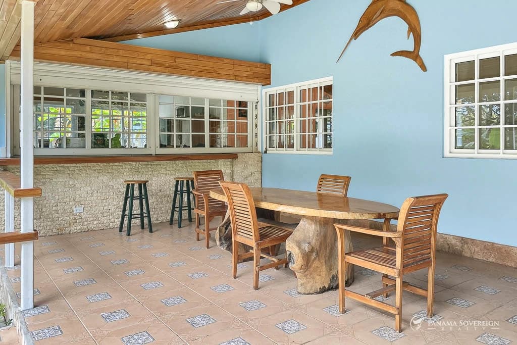 3 Bedroom House in San Carlos - photo 17