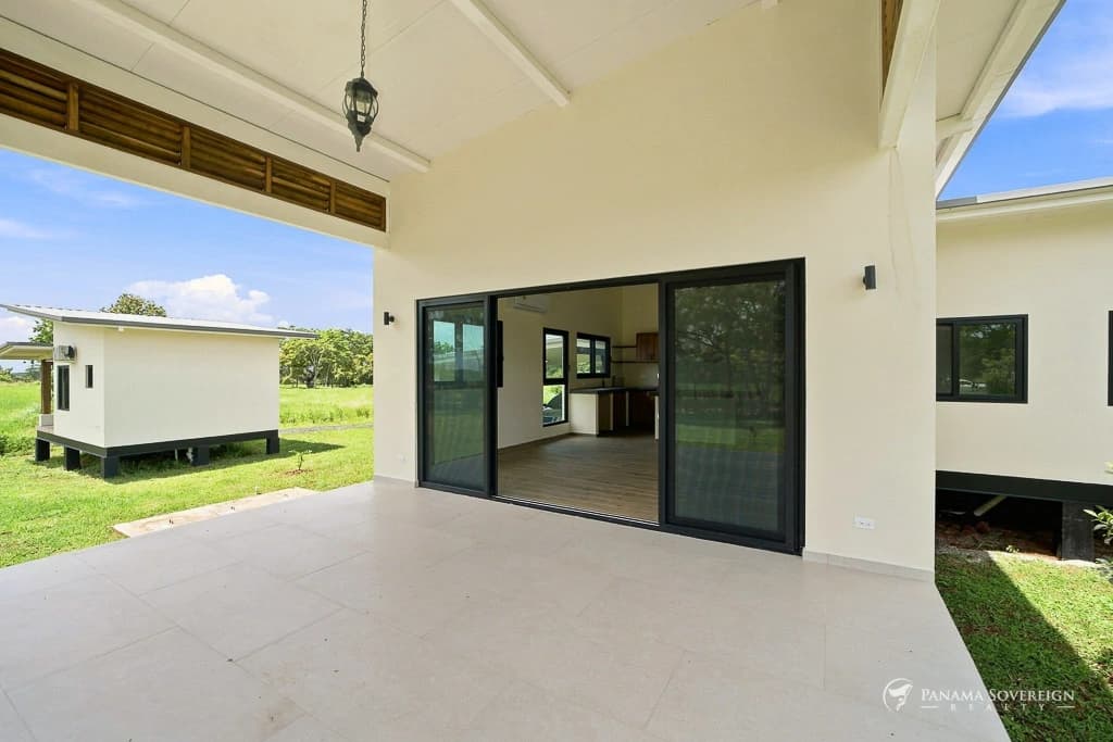 3 Bedroom House in Pedasi - photo 20