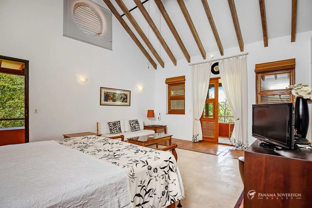 7 Bedroom House in Los Destiladeros - photo 28