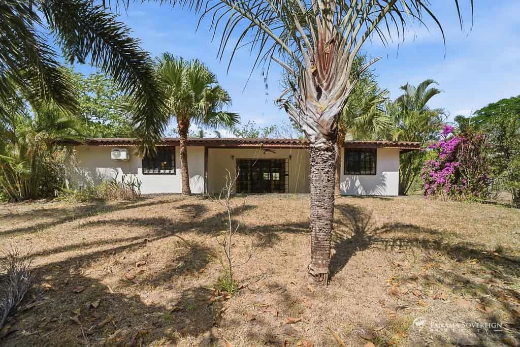 3 Bedroom House in Los Destiladeros - photo 28