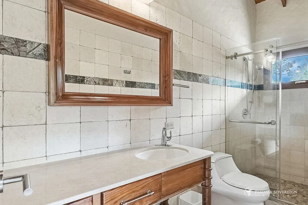 5 Bedroom House in El Valle de Anton - photo 51