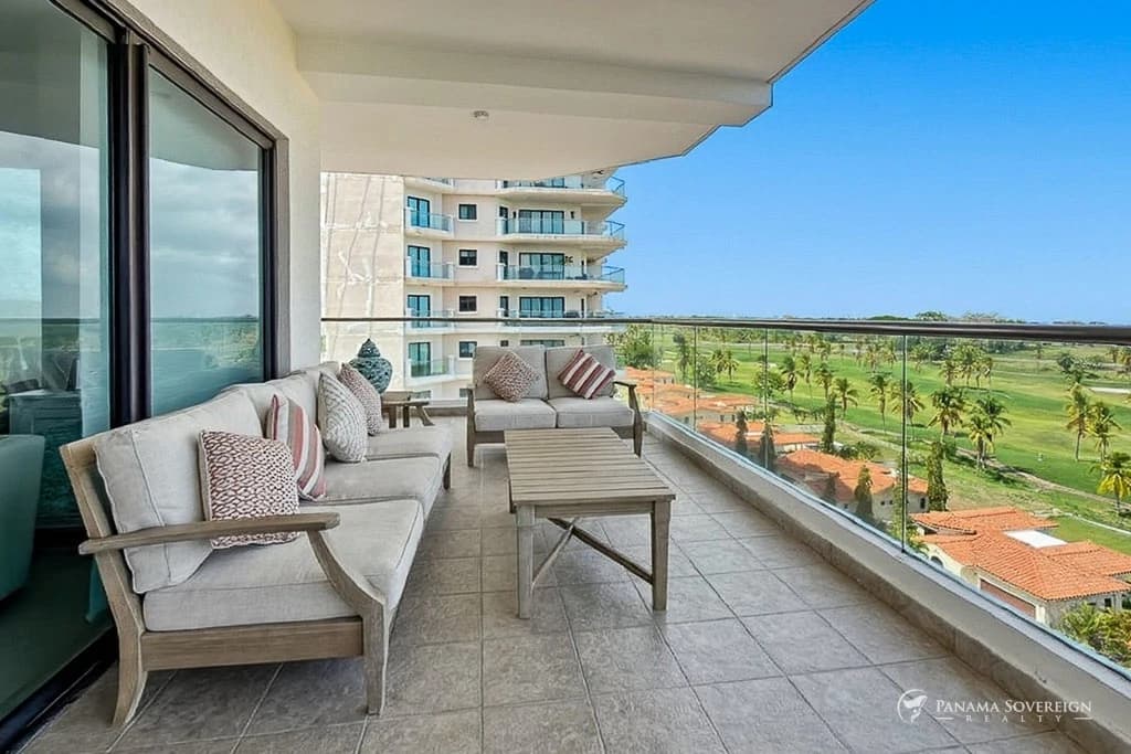 5 Bedroom Condo in San Carlos - photo 1