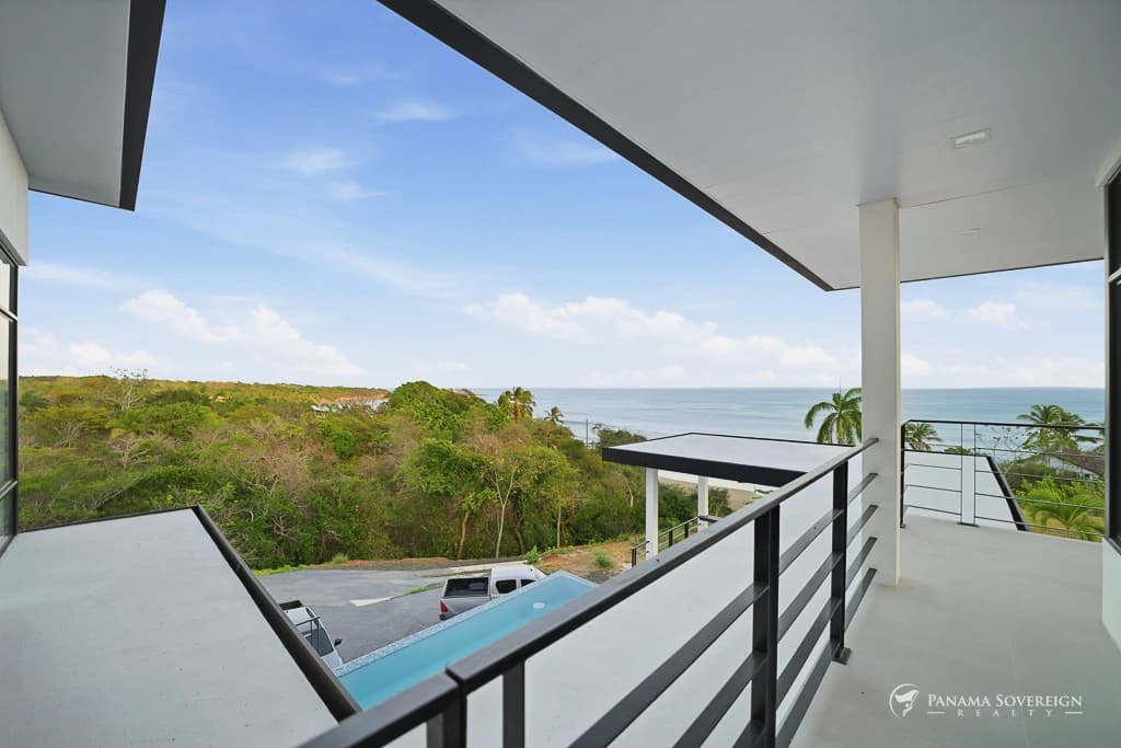 3 Bedroom House in Los Destiladeros - photo 36