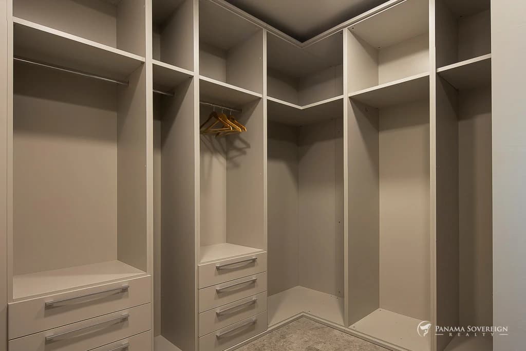 3 Bedroom Condo in Paitilla - photo 31