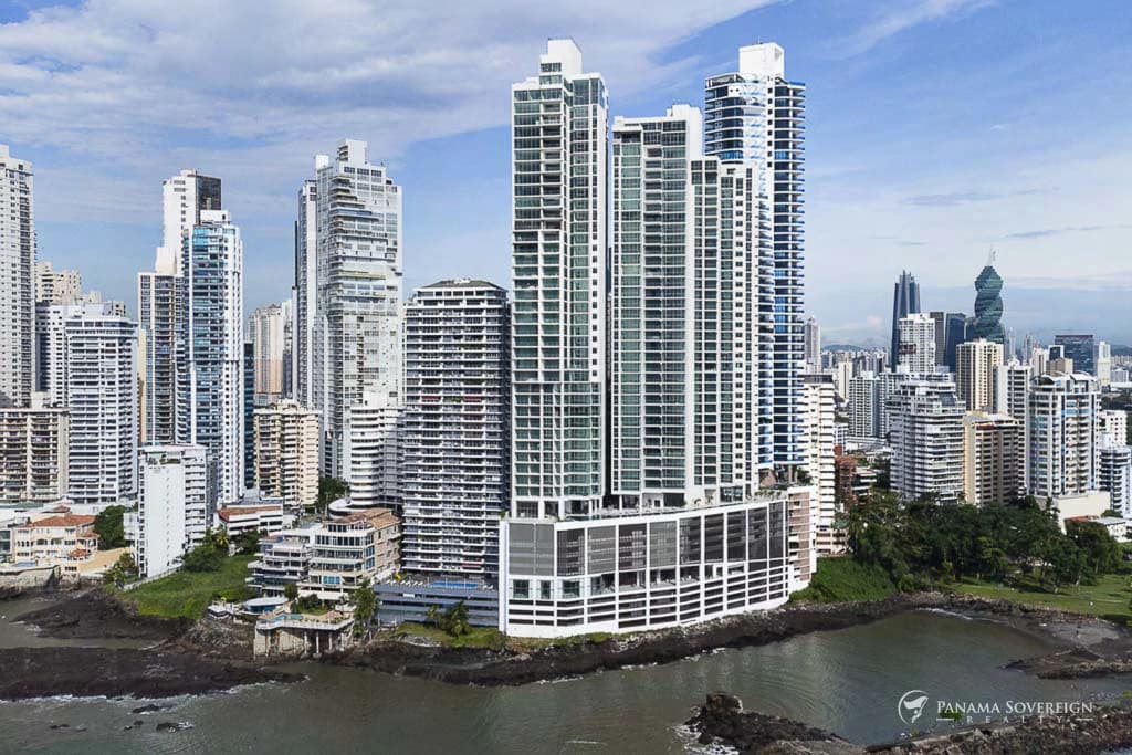 3 Bedroom Condo in Paitilla - photo 3