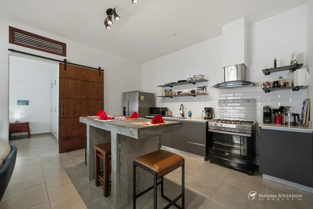2 Bedroom House in Pedasi - photo 17