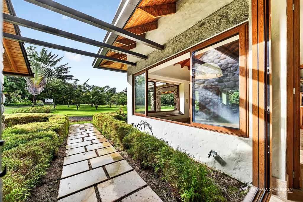 5 Bedroom House in El Valle de Anton - photo 18