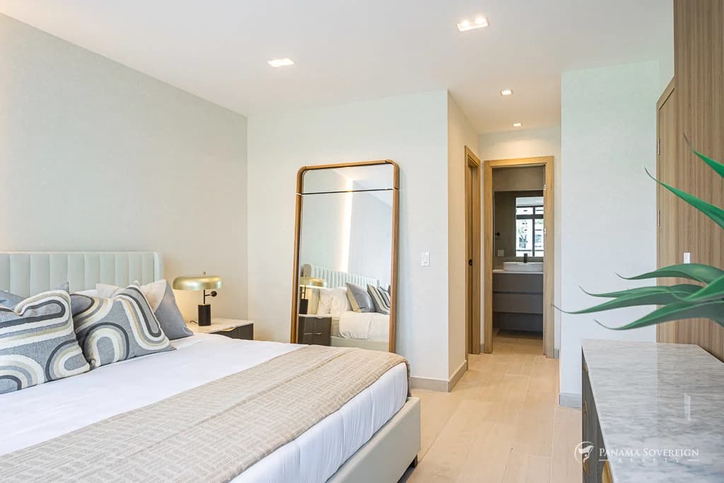2 Bedroom Condo in Costa del Este - photo 11