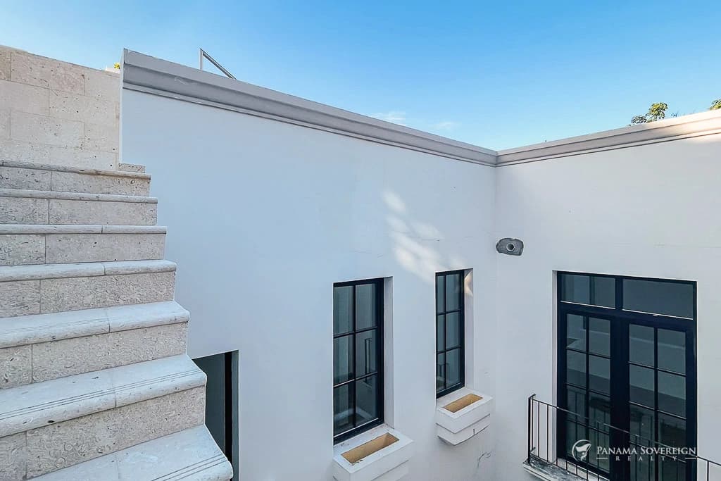 4 Bedroom House in Casco Viejo - photo 8